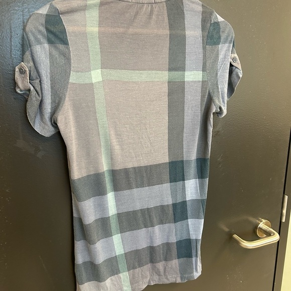 Burberry Brit M Plaid Gray Women's Top- shear effect good used condition - Picture 5 of 14